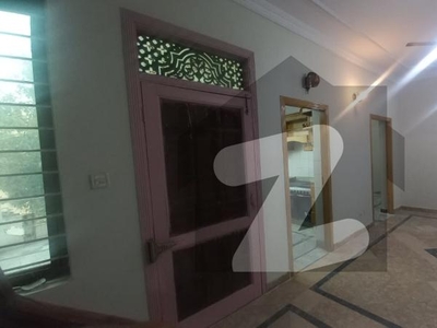 5 Marla Upper Portion Available For Rent Pakistan Town Phase 1