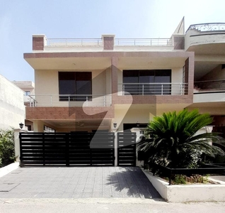 7 Marla Beautiful Triple Storey House For Sell In G13 Islamabad G-13
