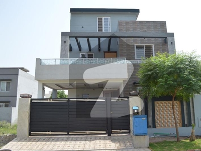 8 MARLA UPPER PORTION AVAILABLE FOR RENT IN DHA RAHBER DHA 11 Rahbar