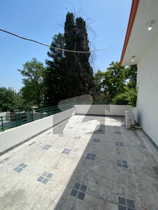 A DECENT HOUSE 1244 SQYRDS/ F-7/3 IS AVAILABLE FOR SALE/ F-7/3