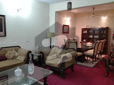 A Stunning House Is Up For Grabs In Model Town - Block D Lahore Model Town Block D