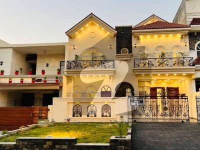Brand New, 35x70, 70Ft. Road House For Sale With 6 Bedrooms In G-13, Islamabad G-13