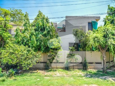 Corner House 10 Marla 4 Bedroom House Available For Rent in DHA phase 4 Lahore Cantt DHA Phase 4