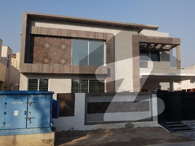 DEFENCE 01 KANAL NEW BUNGALOW IDEAL LOCATION REASONABLE PRICE DHA Phase 8 Block L