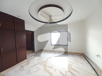 E 11 1 Kanal Orginal Pic Upper Portion 3 Bed 3 Bath Drawing Dinning Tv Lounge Kitchen Separate Gate All Facilities Available E-11