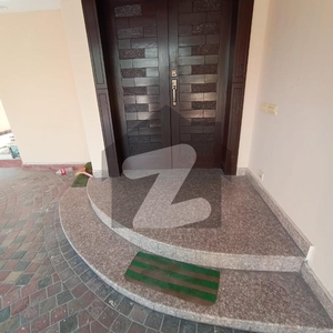 Exclusive Residence 1 Kanal Full House For Rent In DHA Phase 5 DHA Phase 5