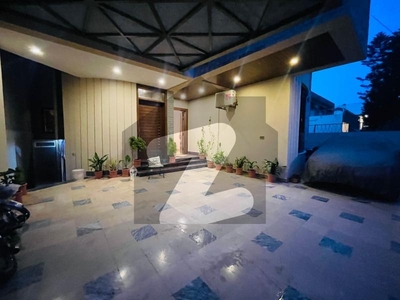 F-6 Luxury Fully Furnished Liveable House Available For Sale F-6
