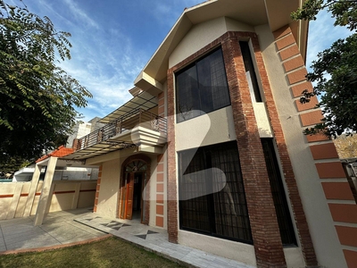 F-7,Corner House Cda Transfer With Possession Available For Sale On Most Prime Location Of Islamabad F-7