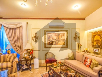 Inviting Residence 10 Marla House For Rent DHA Phase 4