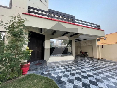 Lower Portion 1 Kanal Modern House For Rent In DHA Phase 1 Block-B Lahore. DHA Phase 1 Block B