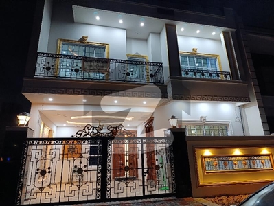 LUXURIOUS 8 Marla House For Sale In Islamabad Faisal Town F-18