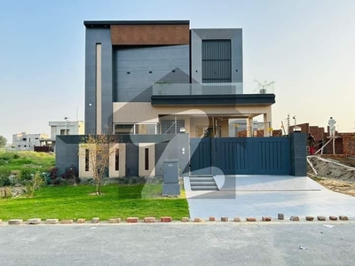 Luxurious designer 10 Marla house for rent in overseas 02 Bahria Greens Overseas Enclave