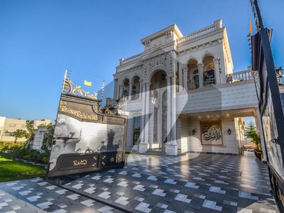 ONE KANAL VICTORIAN ROYAL STYLE VILLA FOR SALE LOCATED AT IDEAL LOCATION DHA Phase 6