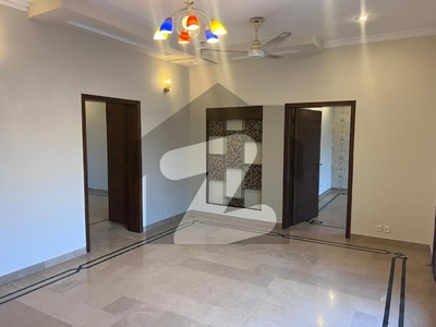 Phase 5 1kanal Modern Design Upper Portion 3bed With Attached Bath, Lounge, Kitchen, Store, Drying Room, Servent Coater 3 Car Parking DHA Phase 5