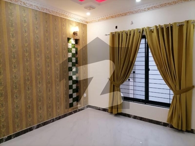 Prime Location 20 Marla House In Lahore Is Available For sale EME Society Block A
