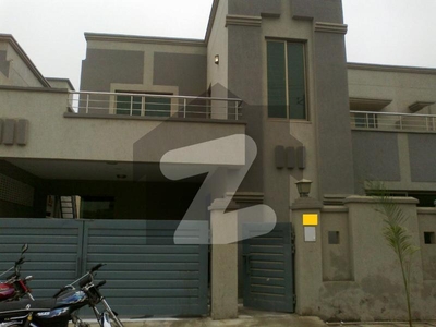 Superb Location 10-Marla House Available For Rent In Sector-B, Askari-11, Lahore Askari 11