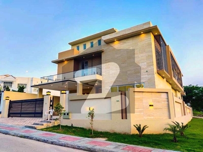 Triple Unit Corner House With Double Entrance At Peak Location Near Park DHA Defence Phase 2