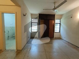 10-Marla 03-Bed, 2nd Floor Flat Available For Rent in Askari 5 Lahore. Askari 5