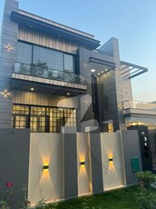 10 Marla brand new modern house for sale in DD bahria town lahore Bahria Town Block DD