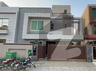 10 Marla brand new modern house for sale in rafi Block bahria town lahore Bahria Town Rafi Block