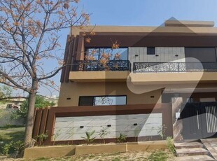 10 MARLA BRAND NEW ULTRA MODERN HOUSE FOR SALE 45FT FRONT FACING KANAL Nasheman-e-Iqbal Phase 2