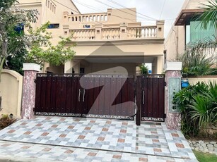 20 MARLA TRIPPLE STORY BEAUTIFUL BUNGALOW WITH 10 BEDROOMS IS AVAILABLE FOR SALE IN PUNJAB SOCIETY NEAR DHA LAHORE Punjab Coop Housing Society
