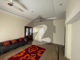 3 Bed Rooms Upper Portion 1 Kanal For Rent Separate Entrance DHA Phase 6