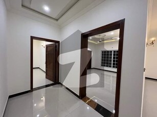 35 MARLA HOUSE IS AVAILABLE FOR RENT IN Gulberg