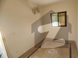 8 Marla upper portion available for rent Umar block bahria twon lahore Bahria Town