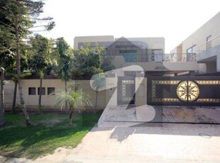 Ideal Location 1 Kanal Full House Is Available For Rent In Dha Phase 3 DHA Phase 3