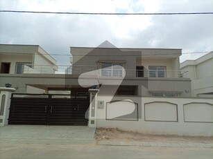 Park Facing 500 Sq Yards House For Sale Falcon Complex New Malir