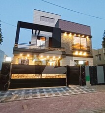 10 MARLA HOUSE AVAILEBAL FOR RENT IN BAHRIA TOWN LAHORE Bahria Town Tulip Block