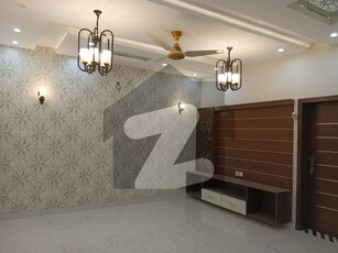 10 Marla Lower Portion Available For Rent In Bahria Town Lahore. Bahria Town Block CC