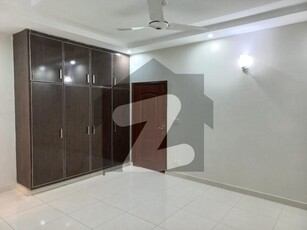 10 Marla New Design Flat Available For Rent In Askari 11 Lahore. Askari 11 Sector B Apartments