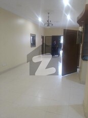 250, SQYARDS INDEPENDENT SECOND FLOOR PORTION AVAILABLE FOR RENT PECHS Block 6