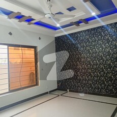 7 Marla Beautiful ground Portion For Rent upper protion lock Bahria Town Phase 8 Safari Valley