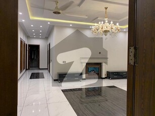 1 KANAL BRAND NEW LUXURY UPPER PORTION LOWER LOCKED FOR RENT IN RAFI BLOCK BAHRIA TOWN LAHORE Bahria Town Rafi Block