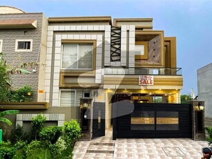 10 Marla Luxury House is Available for Sale in bahria town Lahore Bahria Town Jasmine Block