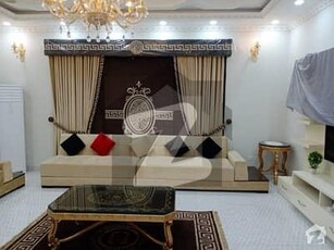 Luxurious 1 Kanal New House In Prime Model Town Model Town Block D