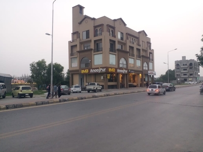 120 Ft² Shop for Sale In Bahria Town Phase 7, Rawalpindi
