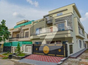 10 MARLA Brand New House for sale In G-13 lslamabad G-13/3