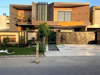 1 Kanal Modern Design Bungalow For Sale In Valencia Town Lahore