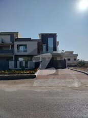 40x80 (14Marla) Brand New Modren Luxury House Available For sale in G_13 proper Main Double Road park View Rent value 3.5 Lakh G-13