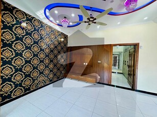 5 Marla Beautiful house available for rent in Bahria Town Phase 8 Bahria Town Phase 8