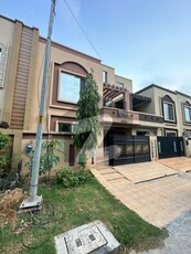 5 Marla Used House Is Available For Sale In Builder Location Of Bahria Town Lahore Bahria Town Block BB