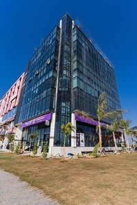 10000 Sq. Ft. office for sale In Gulberg Greens, Islamabad