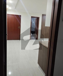 01 BED UNFURNISHED APPARTMENT AVAILBLE FOR RENT AT GULBERG GREEEN ISLAMABAD Gulberg Greens