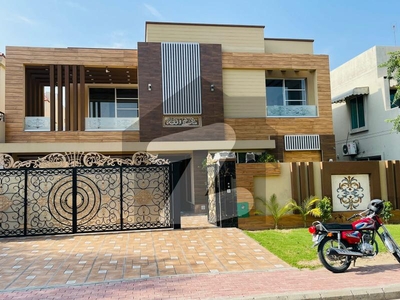1 KANAL BEAUTIFUL HOUSE FOR SALE IN JASMINE BLOCK SECTOR C BAHRIA TOWN LAHORE Bahria Town Jasmine Block