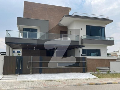 1 KANAL FRESH HOUSE FOR SALE Top City 1