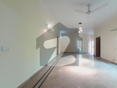 1 Kanal Separate Gate Upper Portion For Rent In DHA Phase 5 Lahore DHA Phase 5